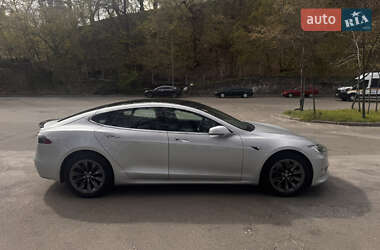 Лифтбек Tesla Model S 2018 в 
