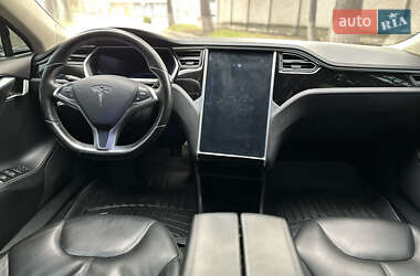 Лифтбек Tesla Model S 2014 в 