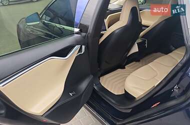 Лифтбек Tesla Model S 2014 в 