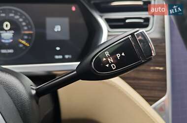 Лифтбек Tesla Model S 2014 в 
