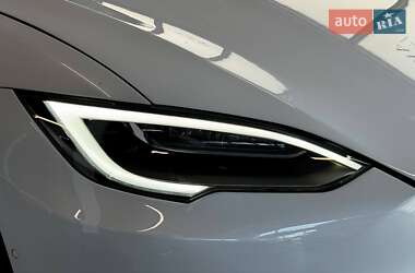 Ліфтбек Tesla Model S 2020 в 
