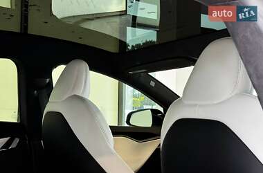 Ліфтбек Tesla Model S 2020 в 