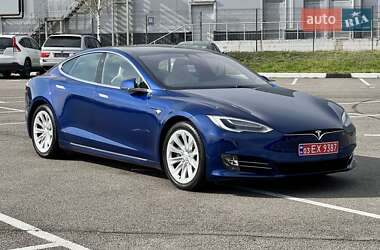 Лифтбек Tesla Model S 2020 в 