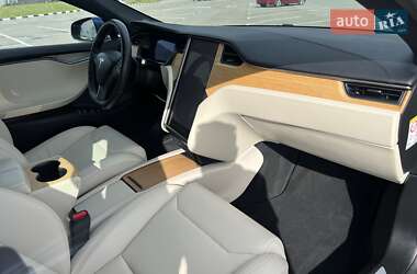 Лифтбек Tesla Model S 2020 в 