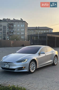 Ліфтбек Tesla Model S 2016 в 