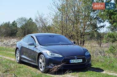 Ліфтбек Tesla Model S 2014 в Києві