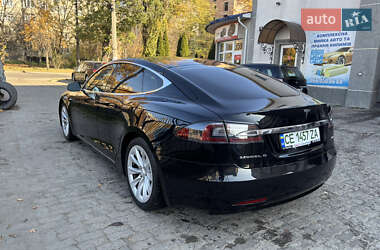 Лифтбек Tesla Model S 2017 в 