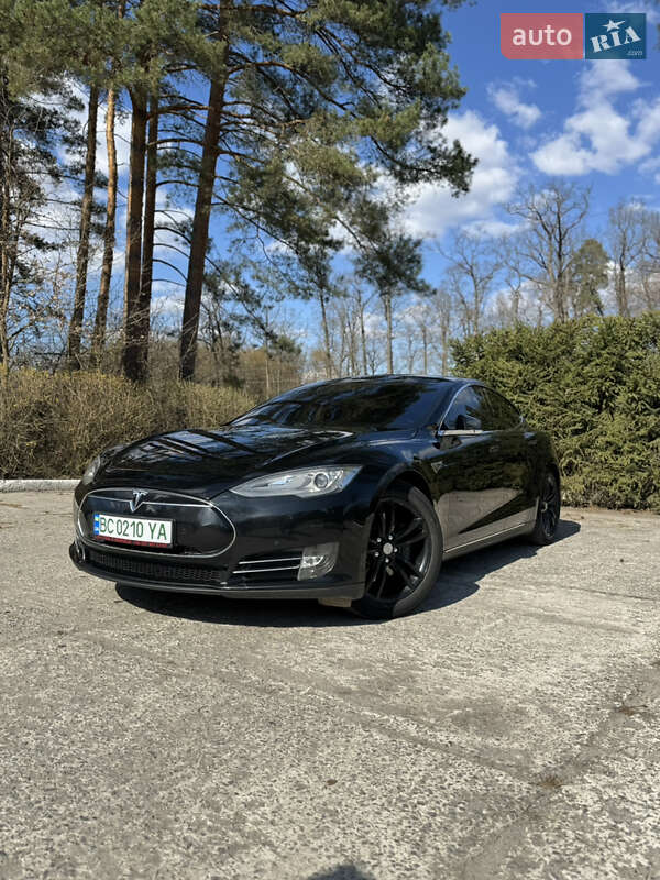 Ліфтбек Tesla Model S 2014 в Шепетівці