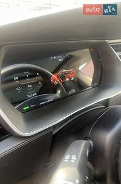 Ліфтбек Tesla Model S 2015 в 