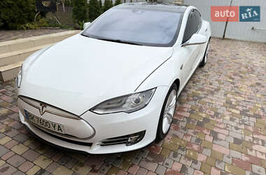 Ліфтбек Tesla Model S 2015 в 