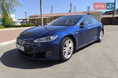 Ліфтбек Tesla Model S 2015 в 