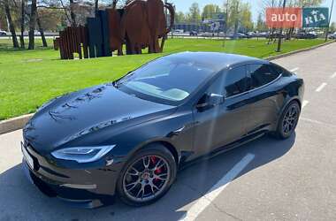 Tesla Model S 2021