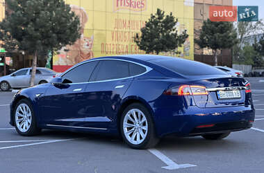 Лифтбек Tesla Model S 2016 в 