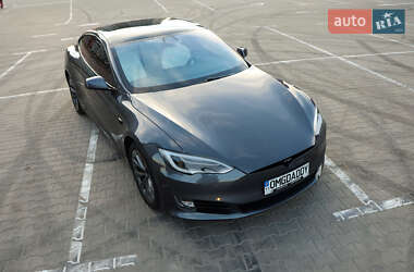 Ліфтбек Tesla Model S 2019 в 