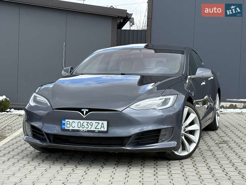 Tesla Model S 2017