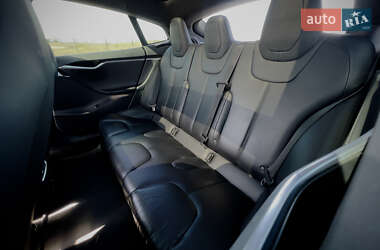 Ліфтбек Tesla Model S 2016 в 