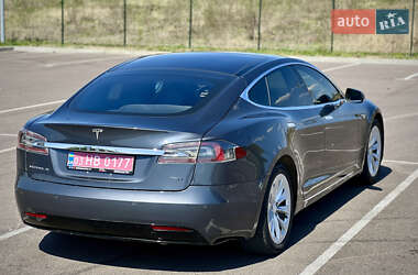 Ліфтбек Tesla Model S 2016 в 