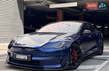 Tesla Model S 2021