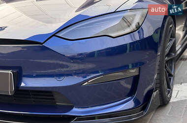 Лифтбек Tesla Model S 2021 в 