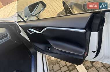 Лифтбек Tesla Model S 2017 в 