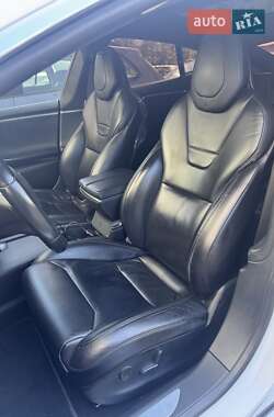 Лифтбек Tesla Model S 2017 в 