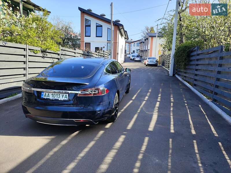 Лифтбек Tesla Model S 2014 в Ирпене фото 12 Лифтбек Tesla Model S 2014 в Ирпене