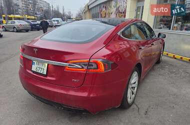 Лифтбек Tesla Model S 2017 в 