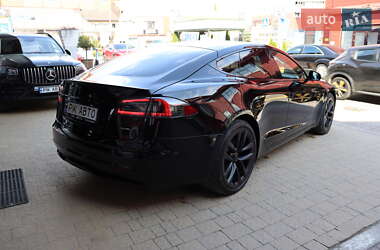 Лифтбек Tesla Model S 2021 в 