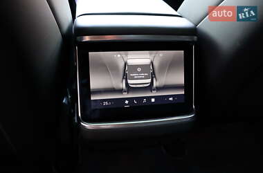 Лифтбек Tesla Model S 2021 в 