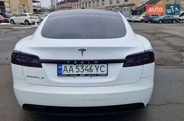 Лифтбек Tesla Model S 2017 в 