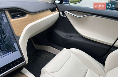Ліфтбек Tesla Model S 2018 в 