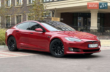 Лифтбек Tesla Model S 2016 в 