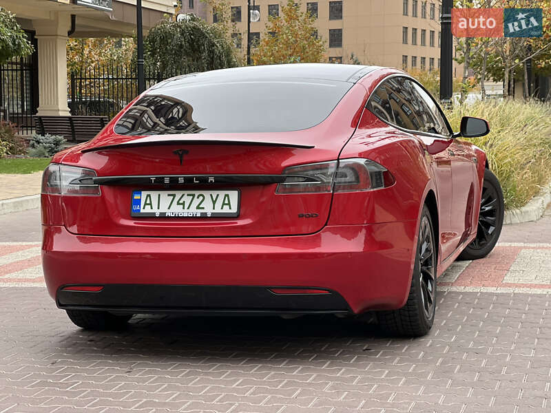Ліфтбек Tesla Model S 2016 в Києві