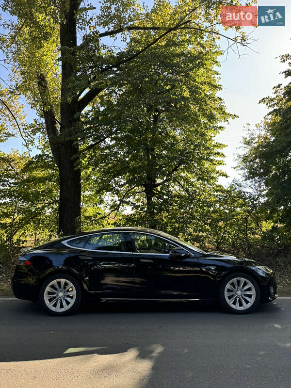 Лифтбек Tesla Model S 2016 в Хмельницком фото 4 Лифтбек Tesla Model S 2016 в Хмельницком