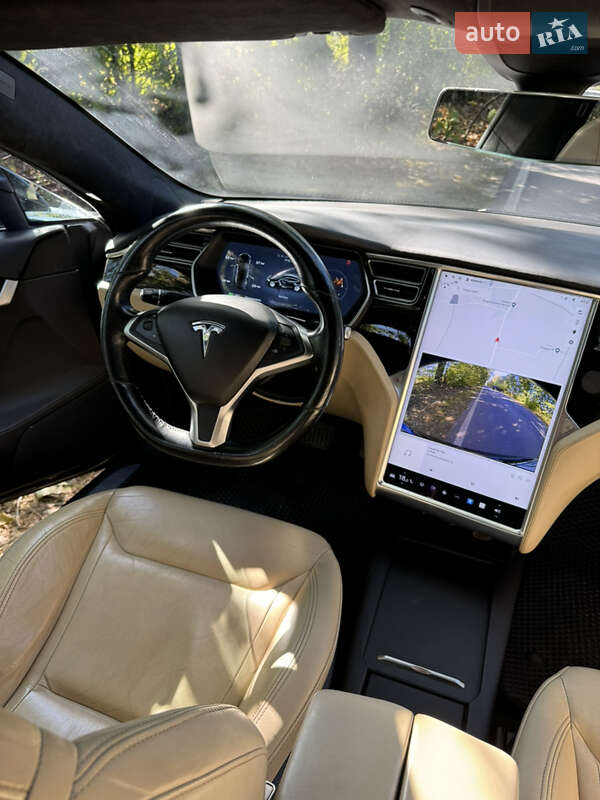 Лифтбек Tesla Model S 2016 в Хмельницком фото 11 Лифтбек Tesla Model S 2016 в Хмельницком