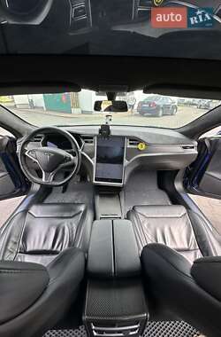 Лифтбек Tesla Model S 2017 в 