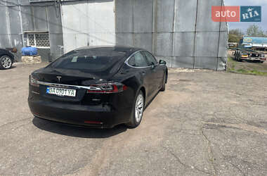 Лифтбек Tesla Model S 2018 в 
