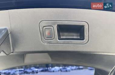 Лифтбек Tesla Model S 2013 в 