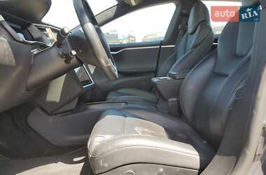 Лифтбек Tesla Model S 2019 в 