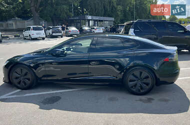 Лифтбек Tesla Model S 2021 в 
