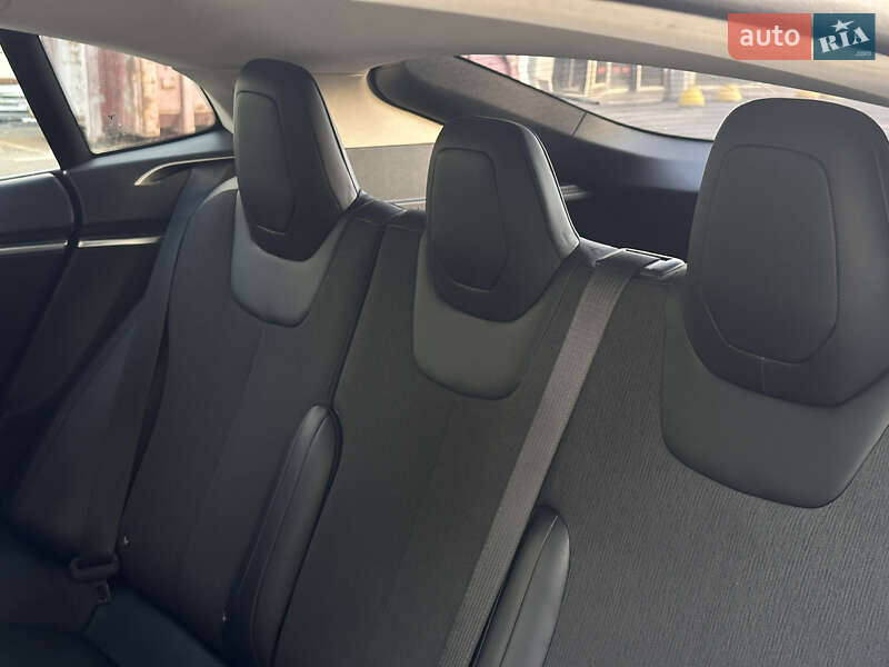 Лифтбек Tesla Model S 2014 в Киеве