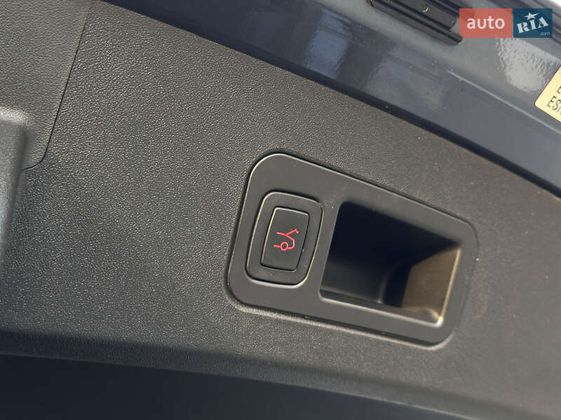 Лифтбек Tesla Model S 2014 в Киеве