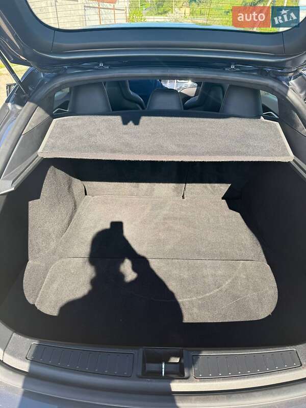 Ліфтбек Tesla Model S 2016 в Львові фото 7 Ліфтбек Tesla Model S 2016 в Львові