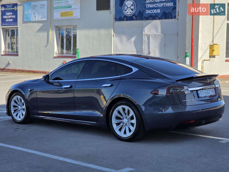 Лифтбек Tesla Model S 2018 в Тернополе