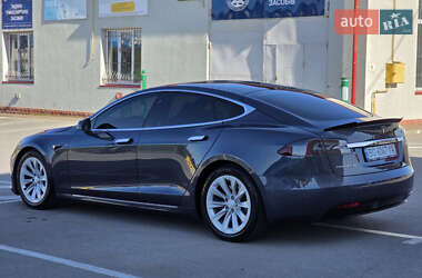 Лифтбек Tesla Model S 2018 в 