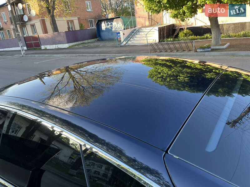 Ліфтбек Tesla Model S 2013 в Києві