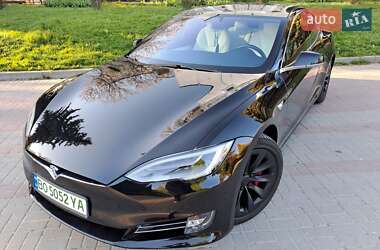 Ліфтбек Tesla Model S 2020 в Тернополі