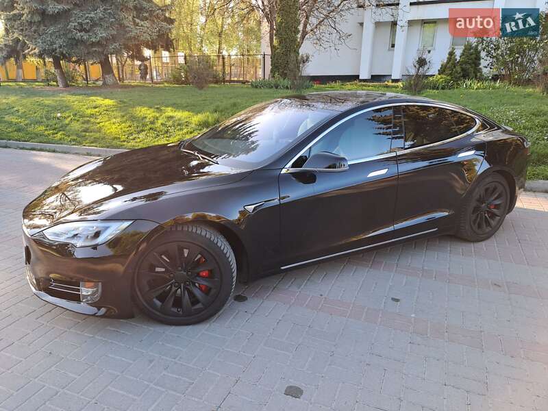 Лифтбек Tesla Model S 2020 в Тернополе