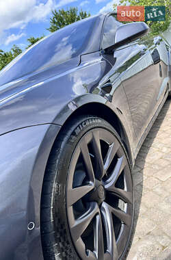 Лифтбек Tesla Model S 2022 в 