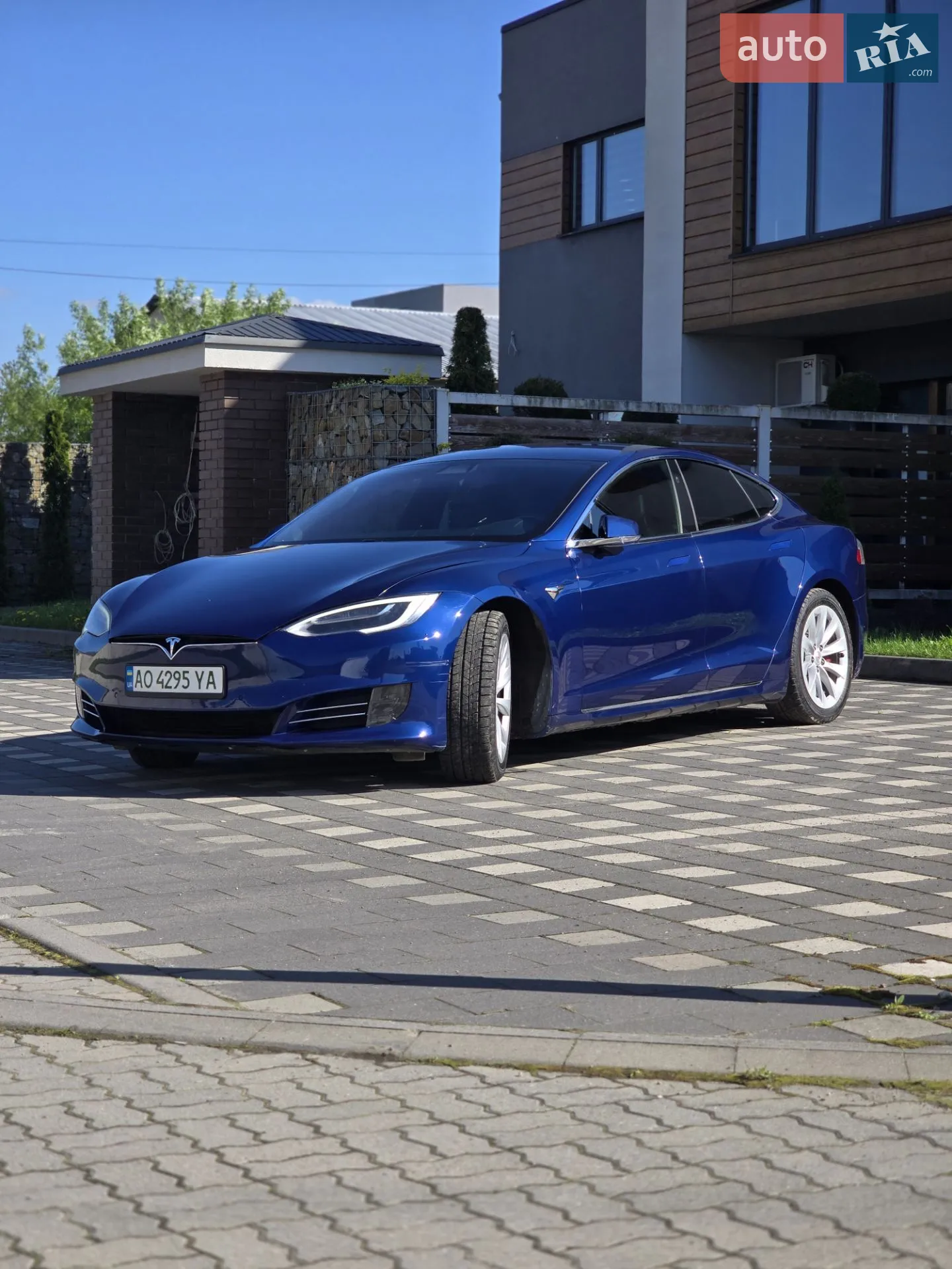 2017 Tesla Model S - мініатюра 2